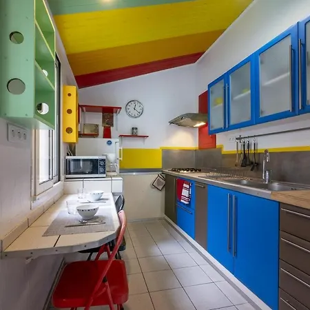 Les Volets Bleus T3 De 80 M2 Patio Privatif アパート ロシュフォール